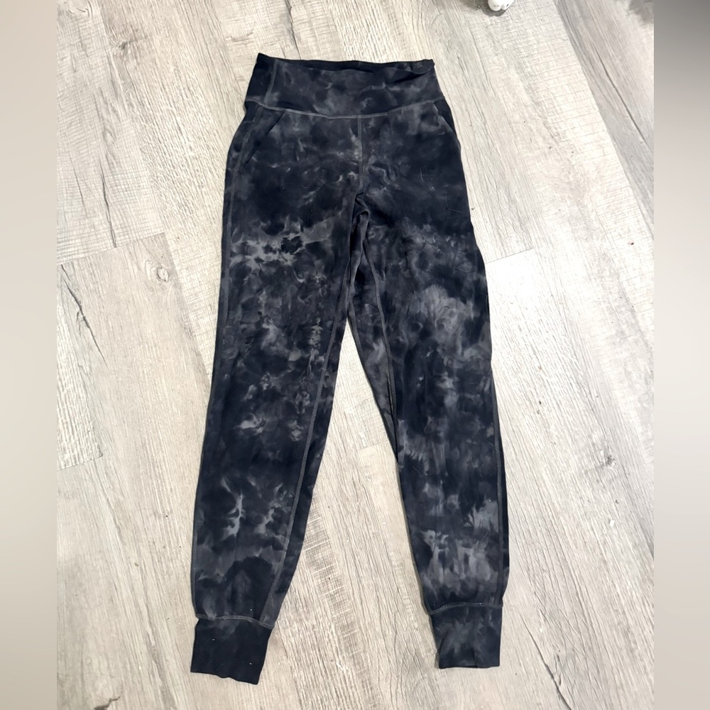 Lululemon joggers